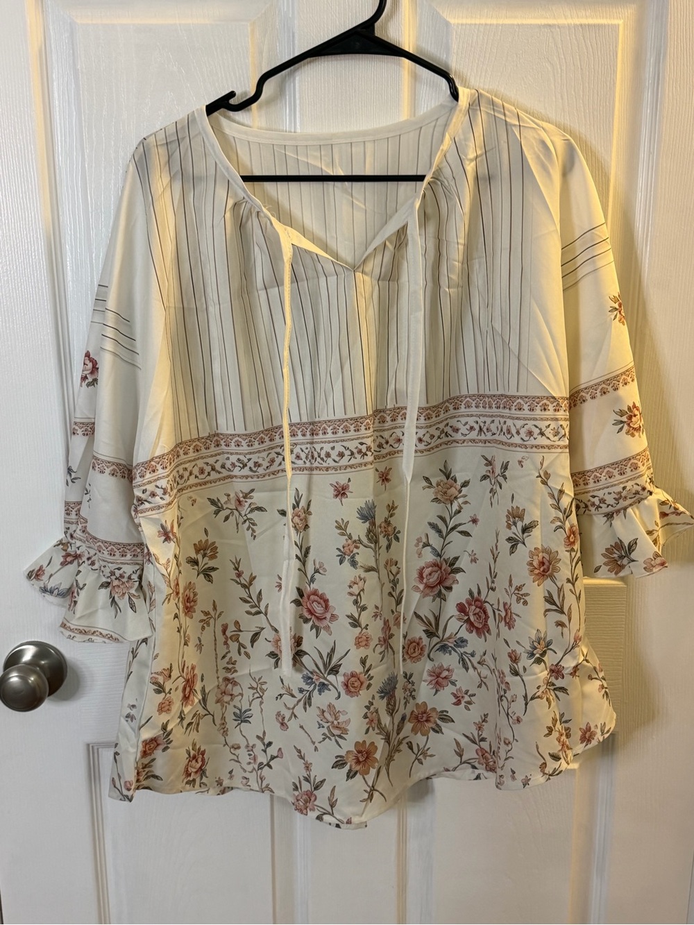 Source Unknown Cream Floral Tie-Front Peasant Blouse